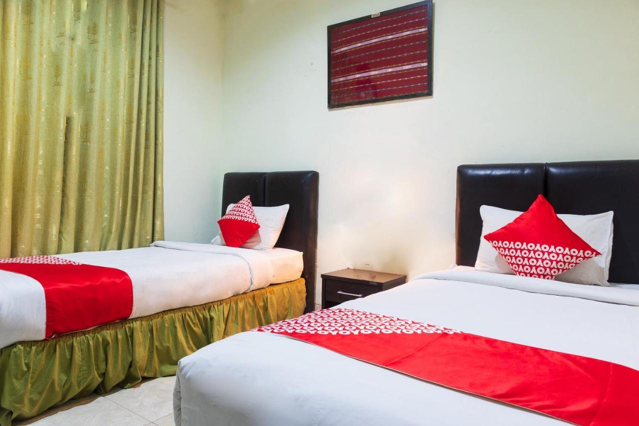 Super Oyo 1682 Greenia Hotel Kupang  Bagian luar foto