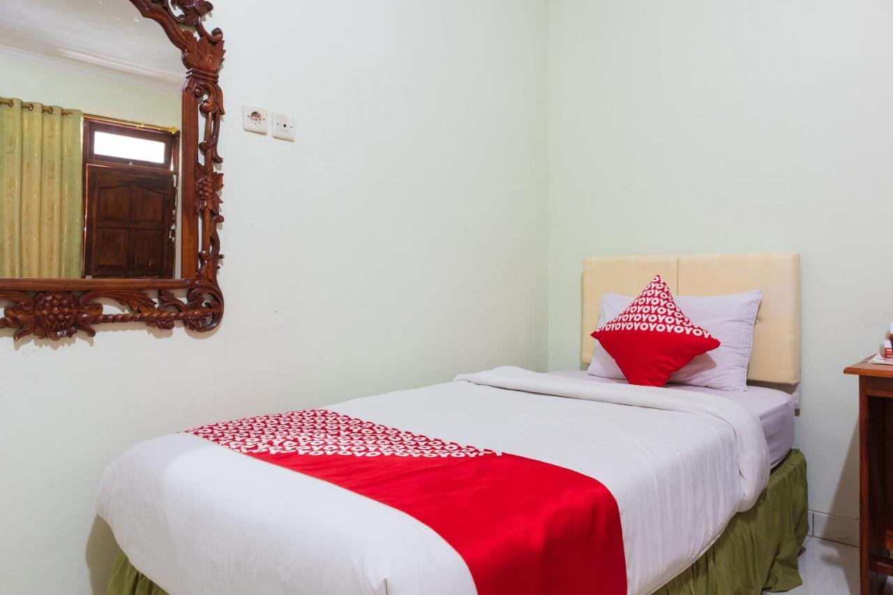 Super Oyo 1682 Greenia Hotel Kupang  Bagian luar foto