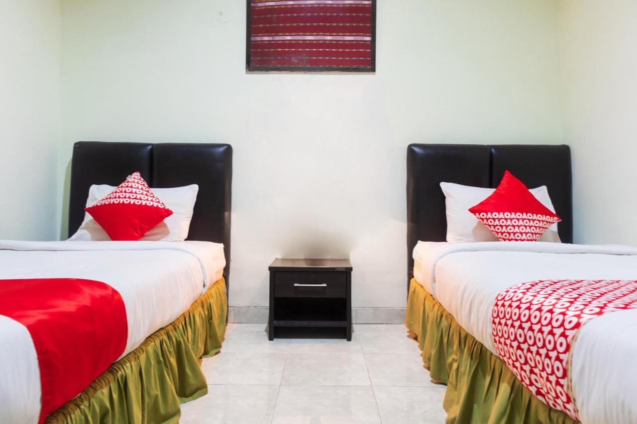 Super Oyo 1682 Greenia Hotel Kupang  Bagian luar foto