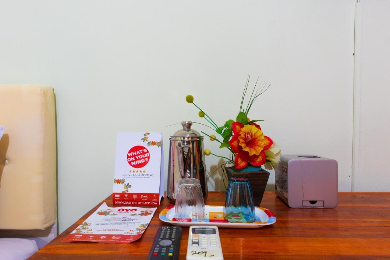 Super Oyo 1682 Greenia Hotel Kupang  Bagian luar foto