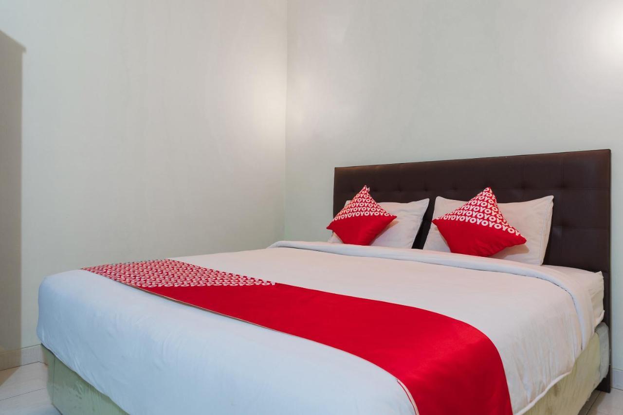 Super Oyo 1682 Greenia Hotel Kupang  Bagian luar foto