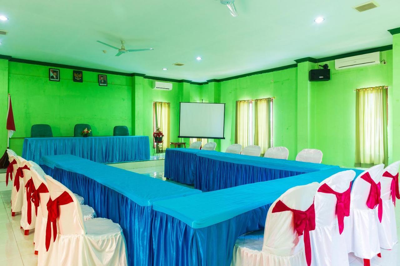 Super Oyo 1682 Greenia Hotel Kupang  Bagian luar foto