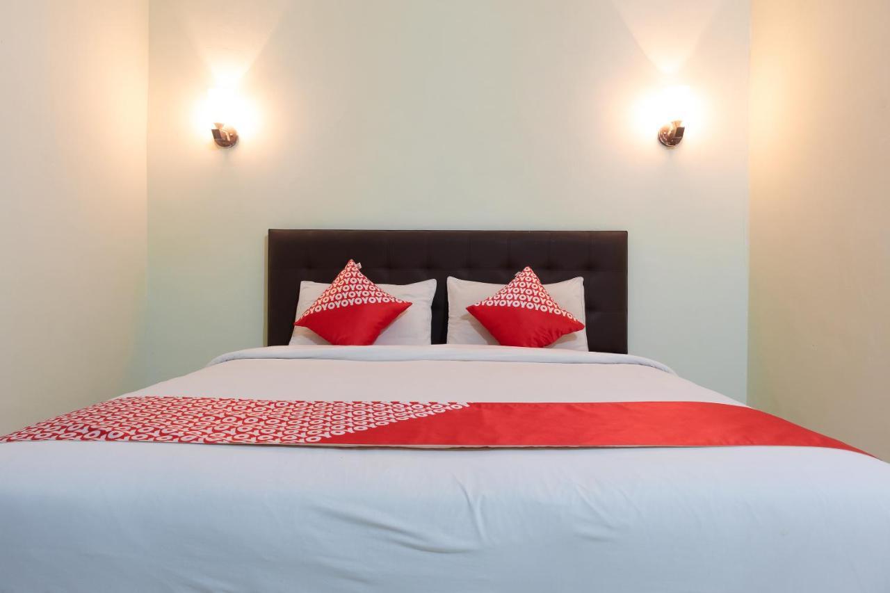 Super Oyo 1682 Greenia Hotel Kupang  Bagian luar foto