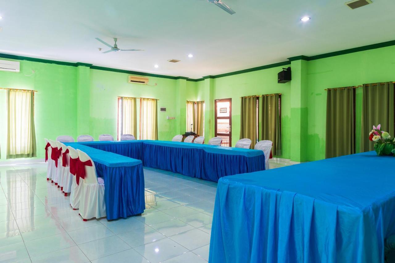 Super Oyo 1682 Greenia Hotel Kupang  Bagian luar foto