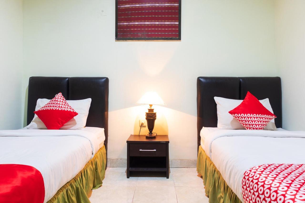 Super Oyo 1682 Greenia Hotel Kupang  Bagian luar foto